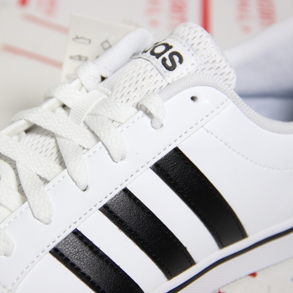 Adidas Pace VS White Running Shoes - Picture 5 of 7